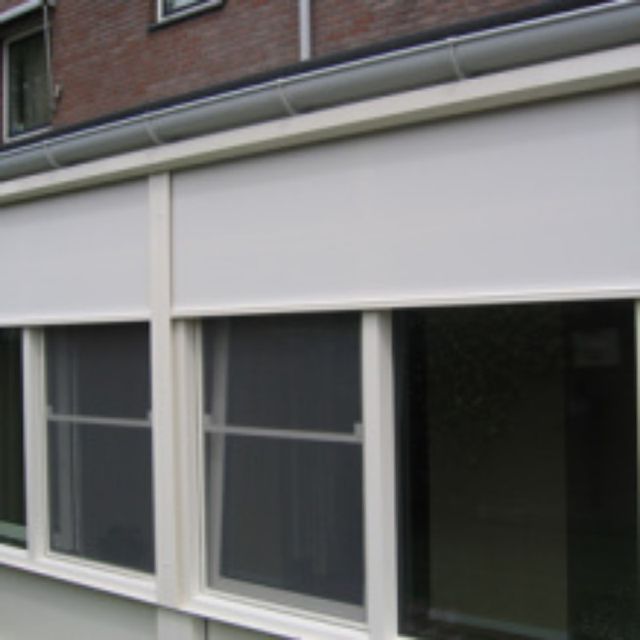 Wit rolluik